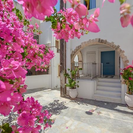 Honey & Cinnamon Luxury Suite Naxos City エクステリア 写真