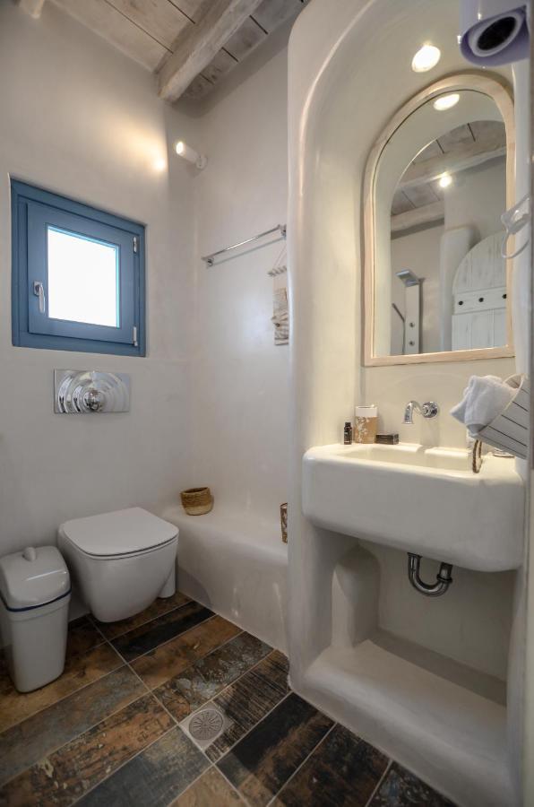 Honey & Cinnamon Luxury Suite Naxos City エクステリア 写真