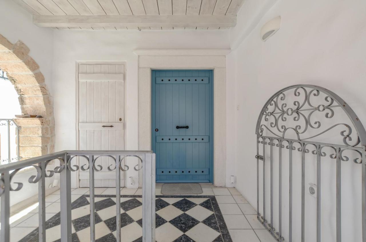 Honey & Cinnamon Luxury Suite Naxos City エクステリア 写真