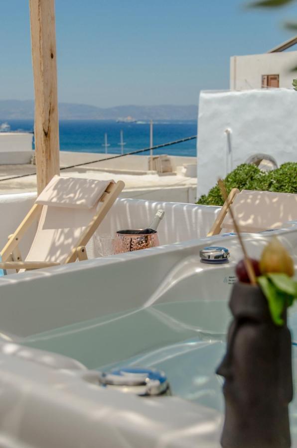 Honey & Cinnamon Luxury Suite Naxos City エクステリア 写真
