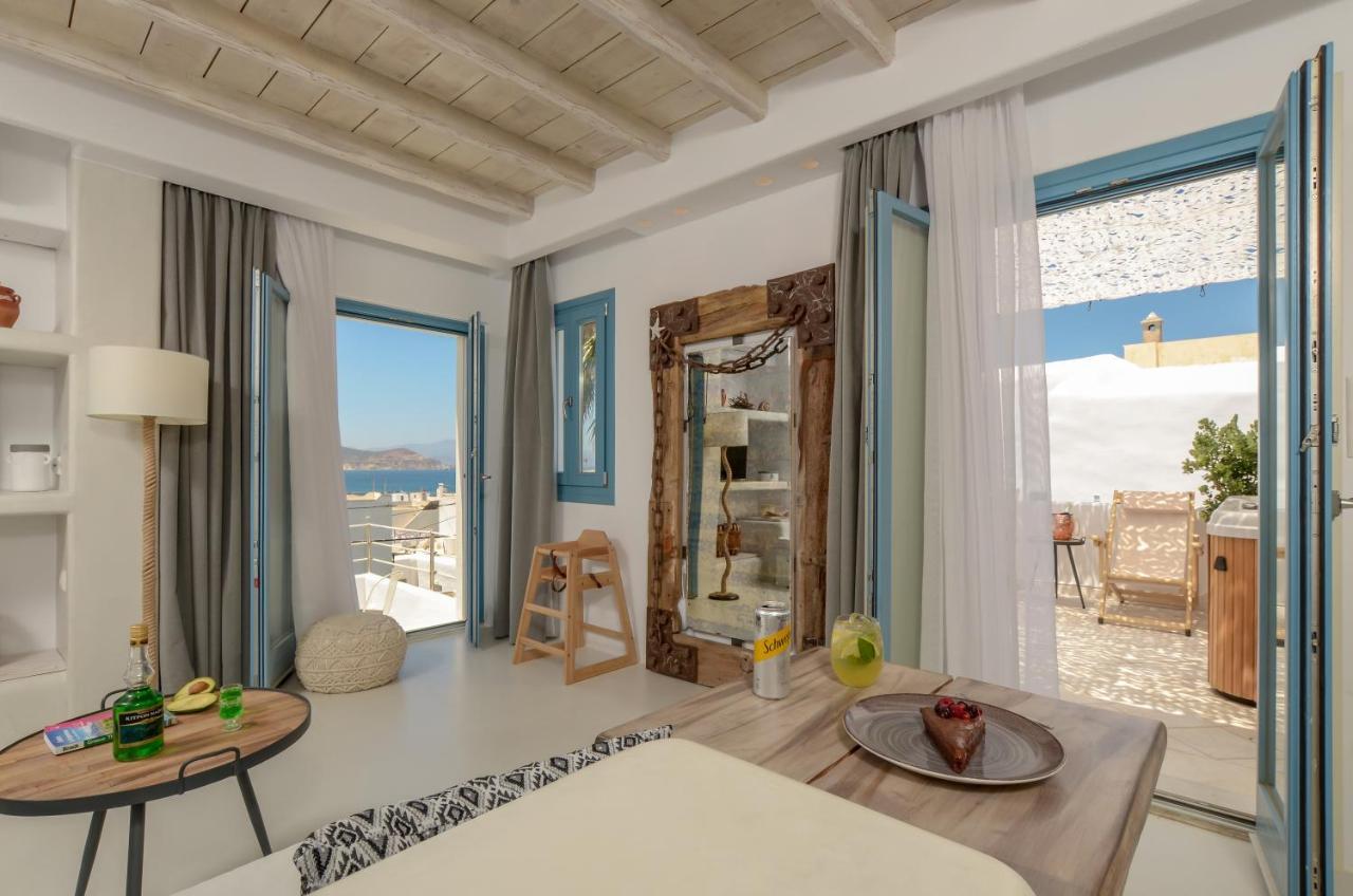 Honey & Cinnamon Luxury Suite Naxos City エクステリア 写真
